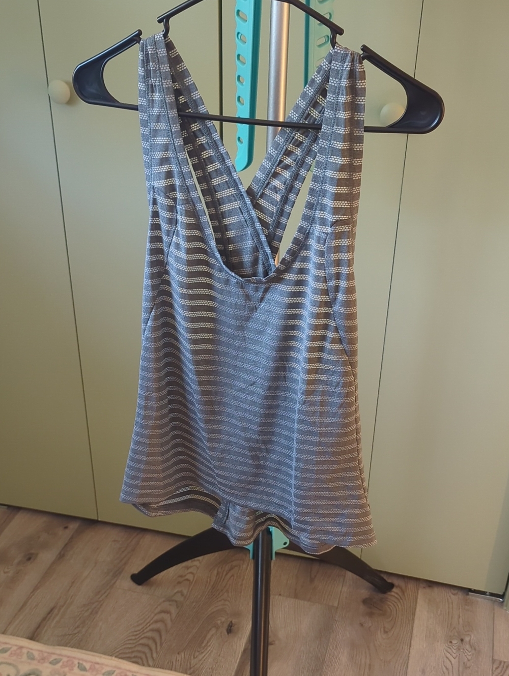 Zyia Gray Split Back Nimbus Tank